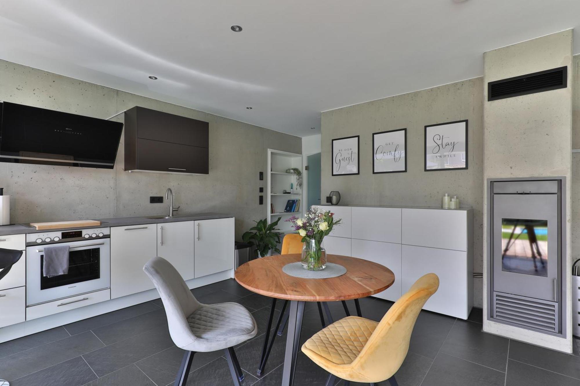 Modernes Studio-Apartment Gersthofen Buitenkant foto