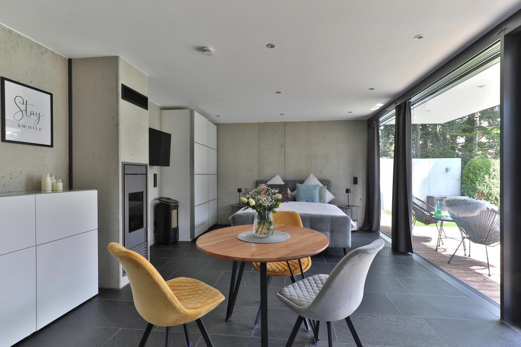 Modernes Studio-Apartment Gersthofen Buitenkant foto