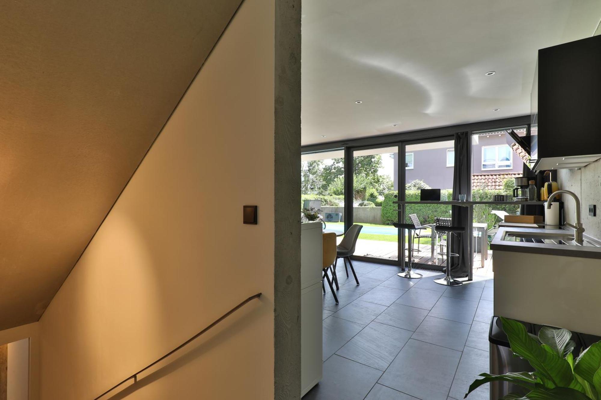 Modernes Studio-Apartment Gersthofen Buitenkant foto