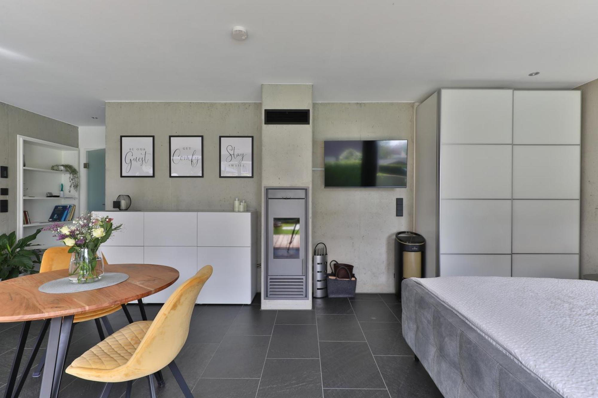 Modernes Studio-Apartment Gersthofen Buitenkant foto