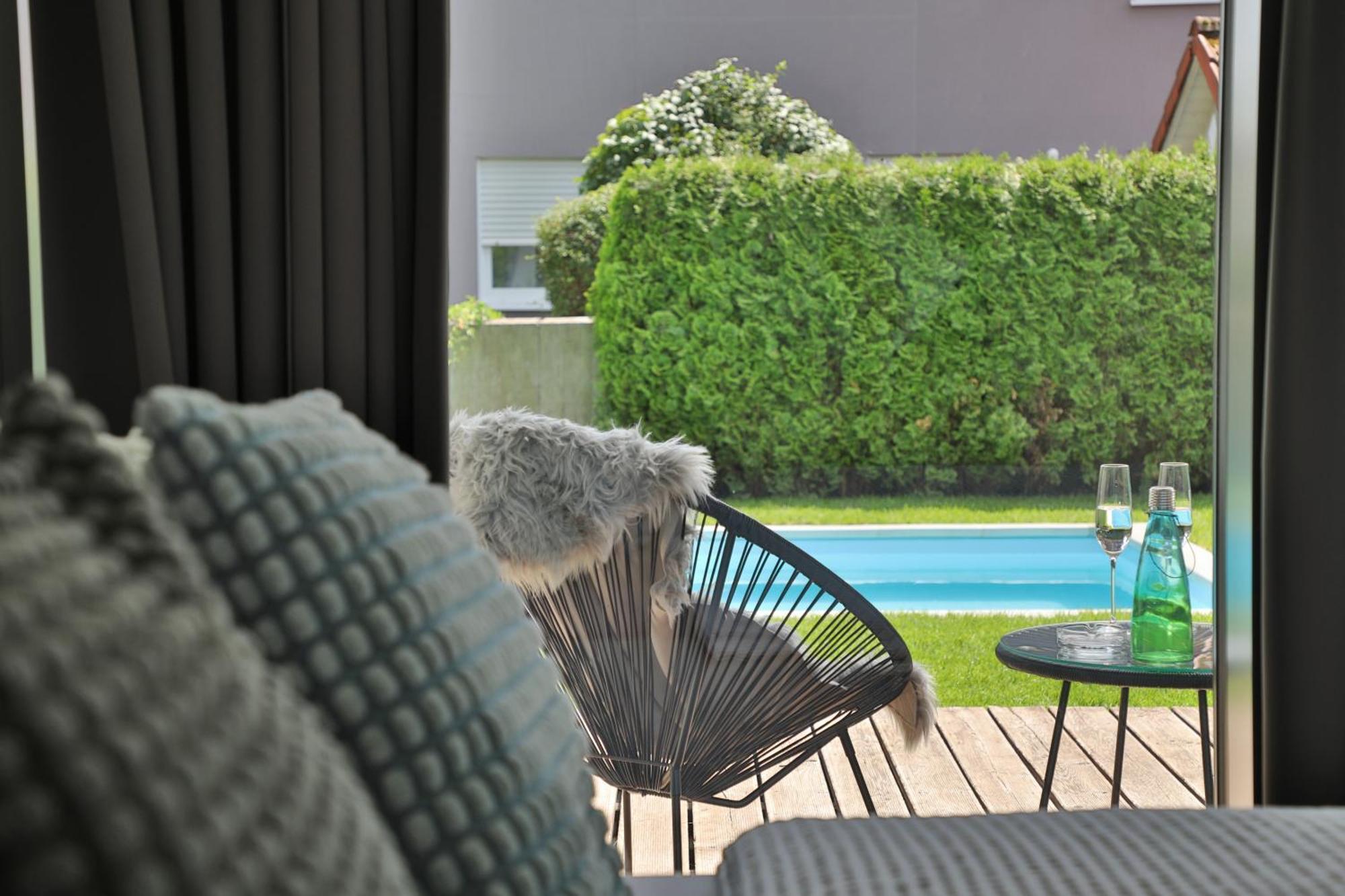 Modernes Studio-Apartment Gersthofen Buitenkant foto